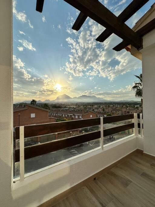 Precioso Apartamento Con Piscina Y Vistas Alicante Zewnętrze zdjęcie