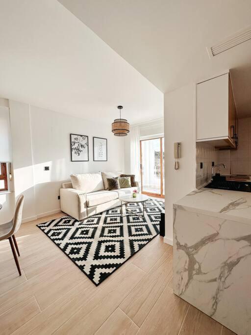 Precioso Apartamento Con Piscina Y Vistas Alicante Zewnętrze zdjęcie